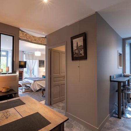 Chambre D Hote "Sous Le Clocher" Saint-Léonard-de-Noblat 외부 사진