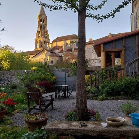 Saint-Léonard-de-Noblat Chambre D Hote "Sous Le Clocher" 아파트 외부 사진