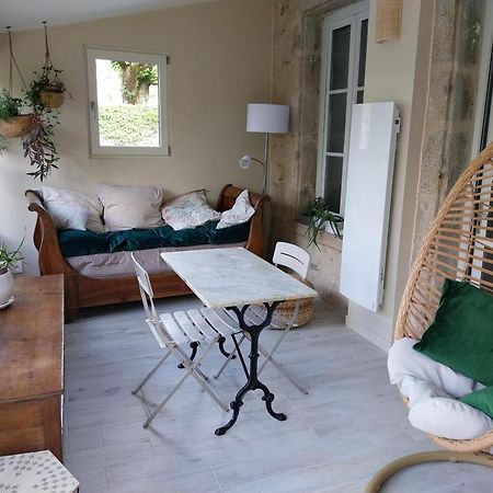 Saint-Léonard-de-Noblat Chambre D Hote "Sous Le Clocher" 아파트 외부 사진