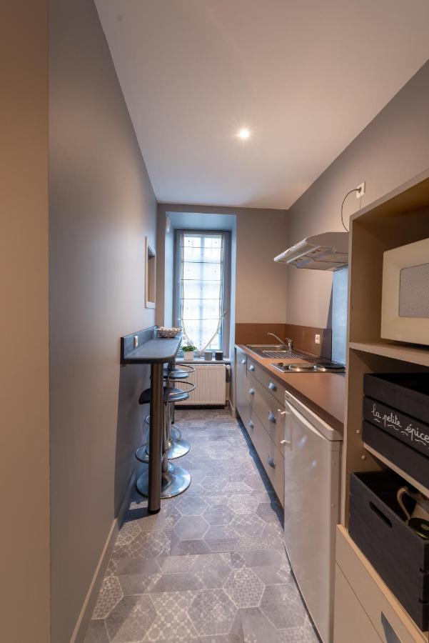 Saint-Léonard-de-Noblat Chambre D Hote "Sous Le Clocher" 아파트 외부 사진