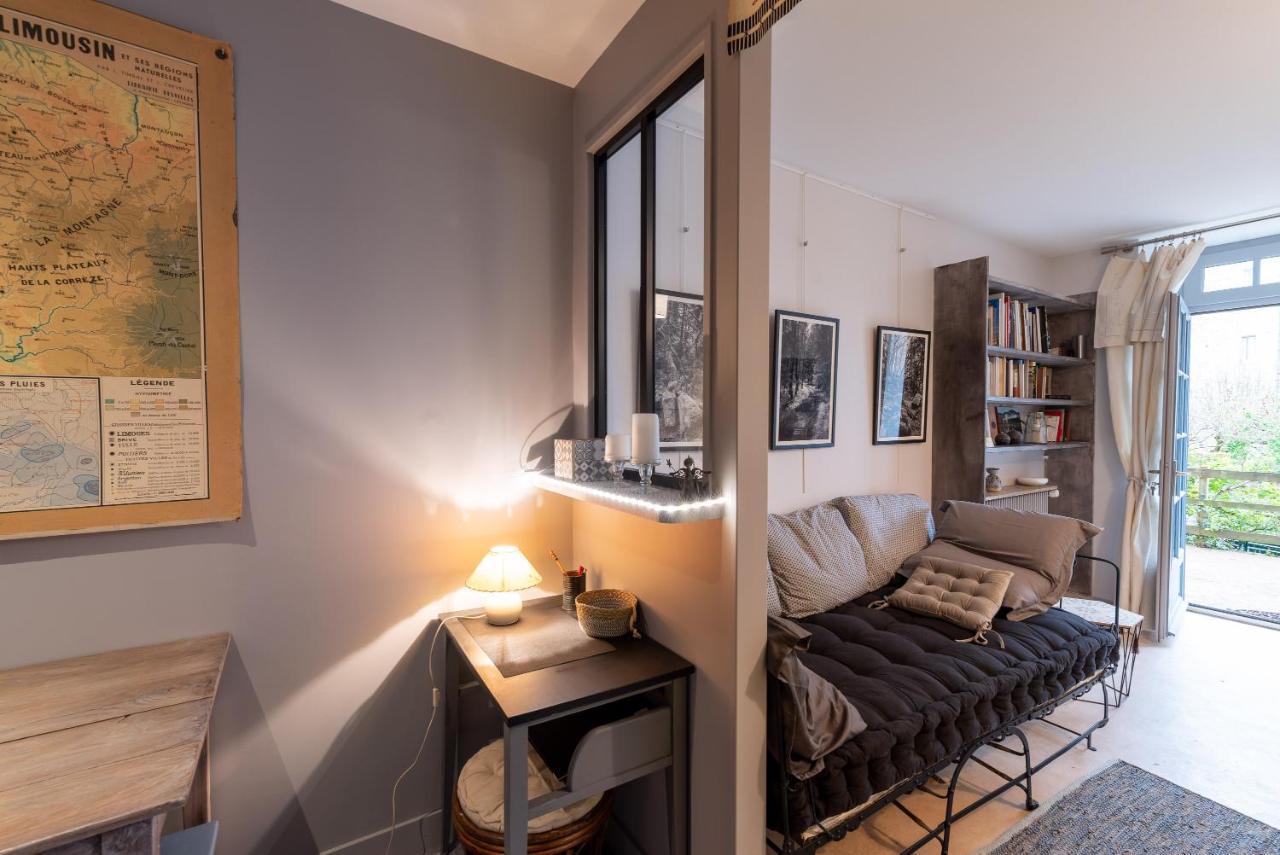 Saint-Léonard-de-Noblat Chambre D Hote "Sous Le Clocher" 아파트 외부 사진